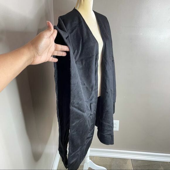 Tom Gutie Baby Alpaca Round Edge Cape Black - Picture 6 of 12